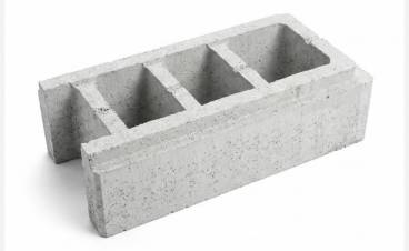 v ploše